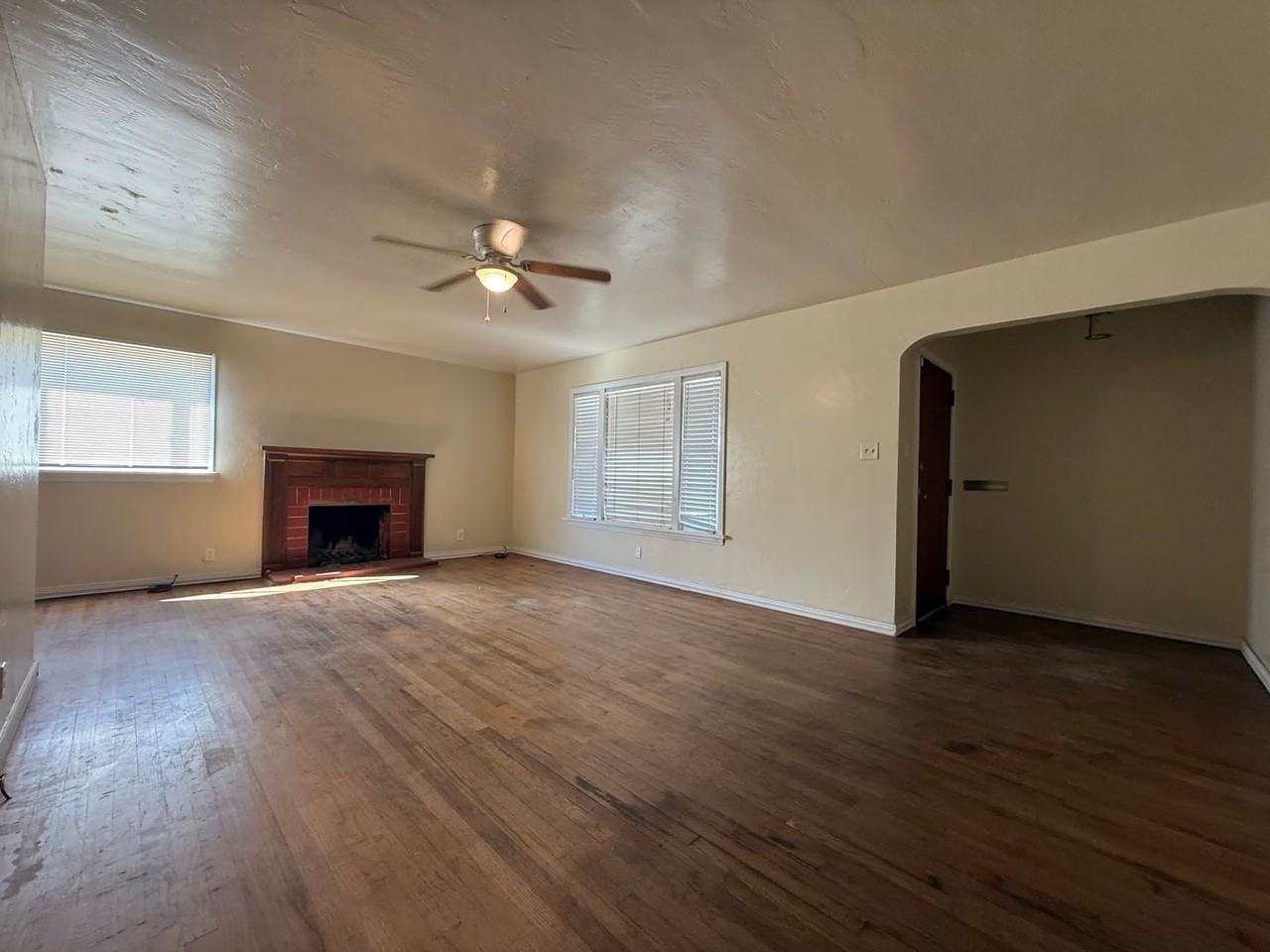 155 North St - Photo 2 of 18