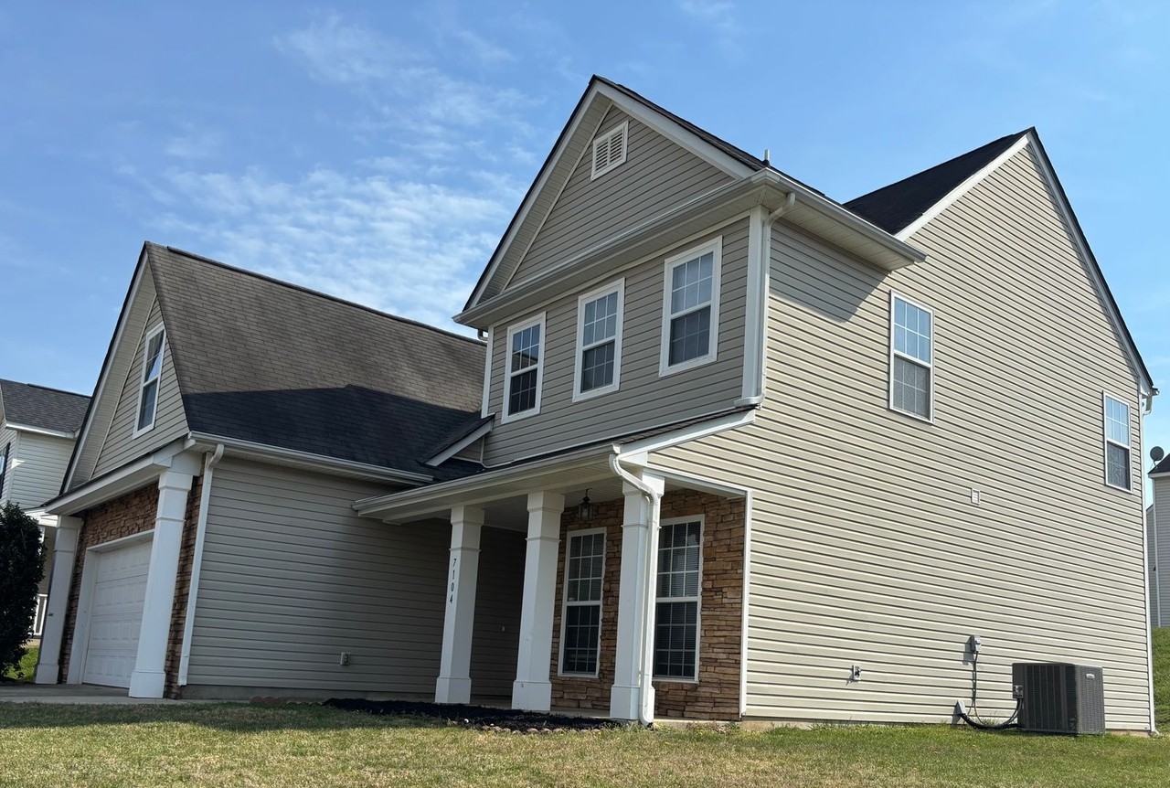7104 Smithton Ln - Photo 2 of 46