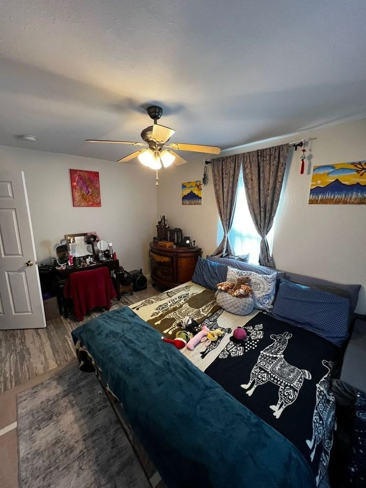 1405 1/2 W Beslin St - Photo 6 of 25