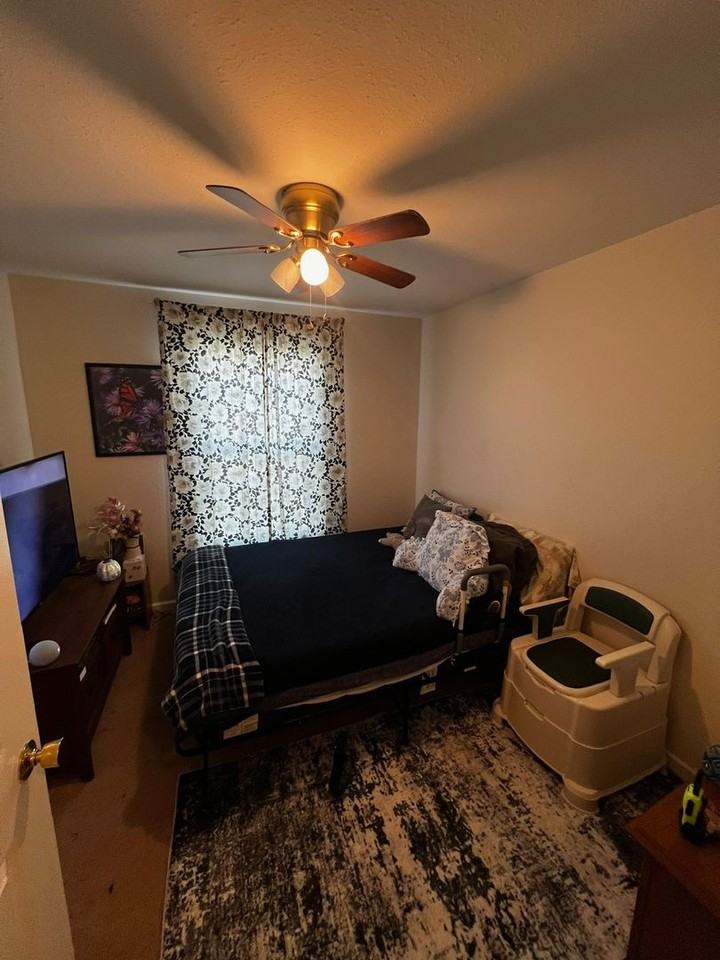 1405 1/2 W Beslin St - Photo 7 of 25