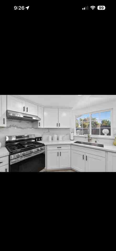 Scottsdale Dr - Photo 2 of 9