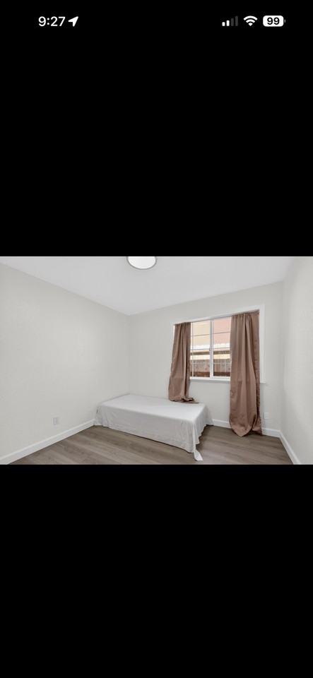 Scottsdale Dr - Photo 7 of 9