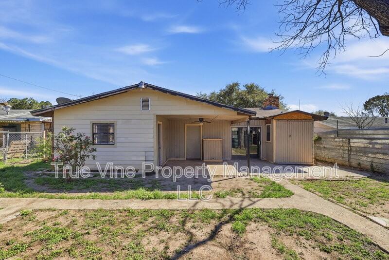 3827 Devon Ave - Photo 2 of 27