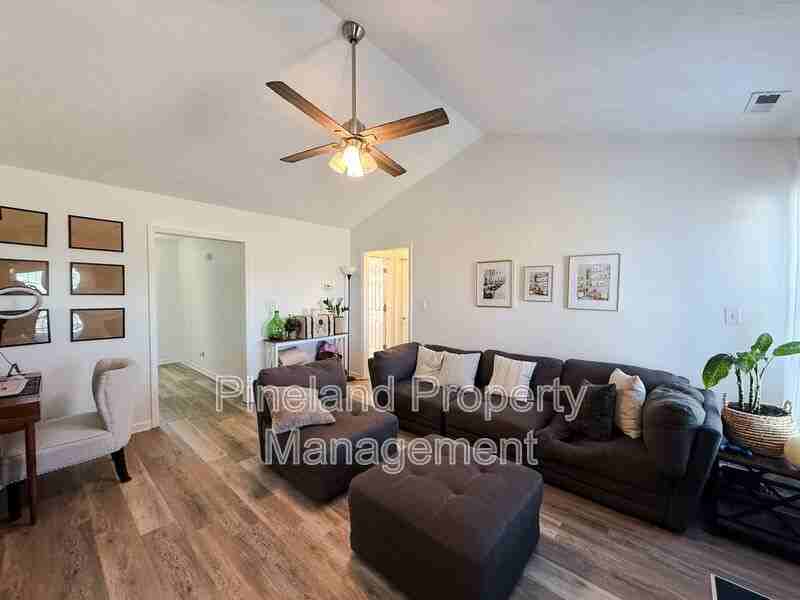 301 Buckeye Dr - Photo 3 of 17