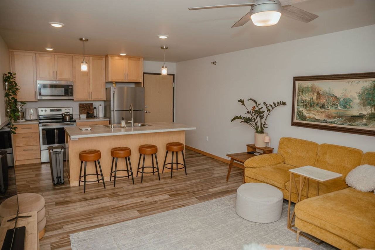 * Waterview 3950 - Photo 2 of 11