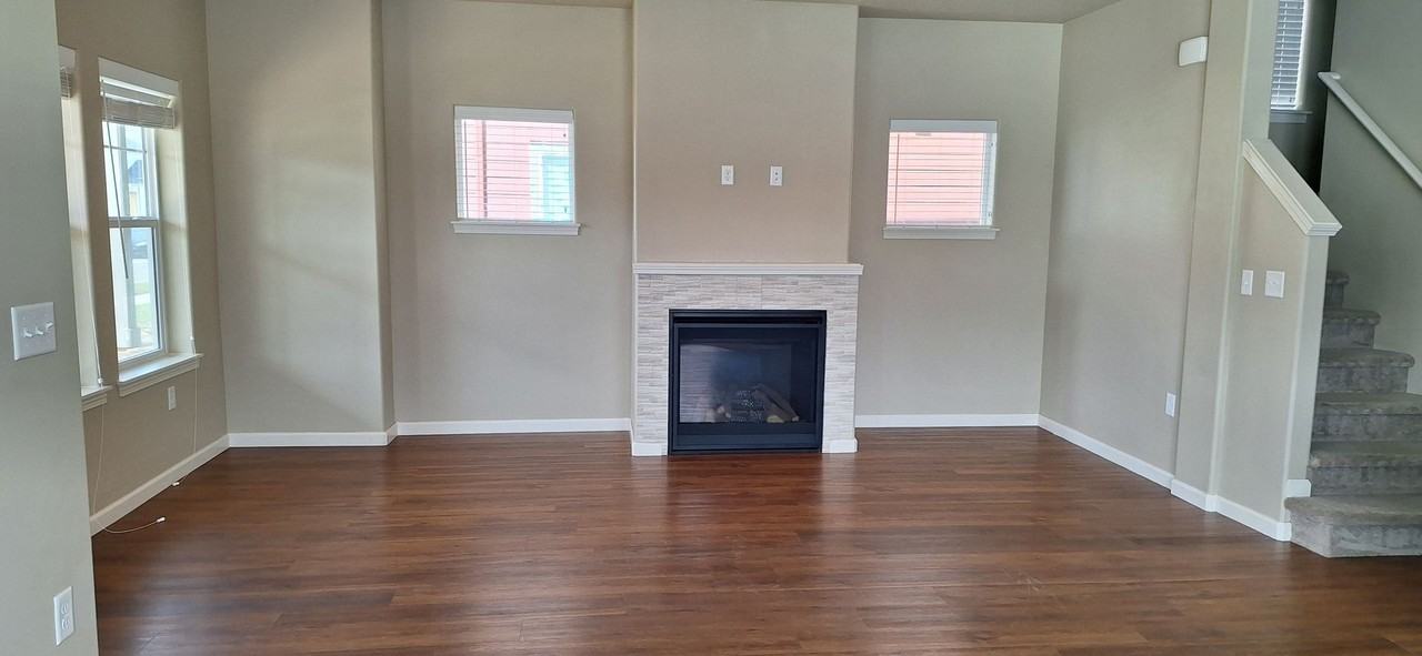 253 Hill St Ne - Photo 3 of 22