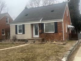 featured image of 3102 N Altadena Ave