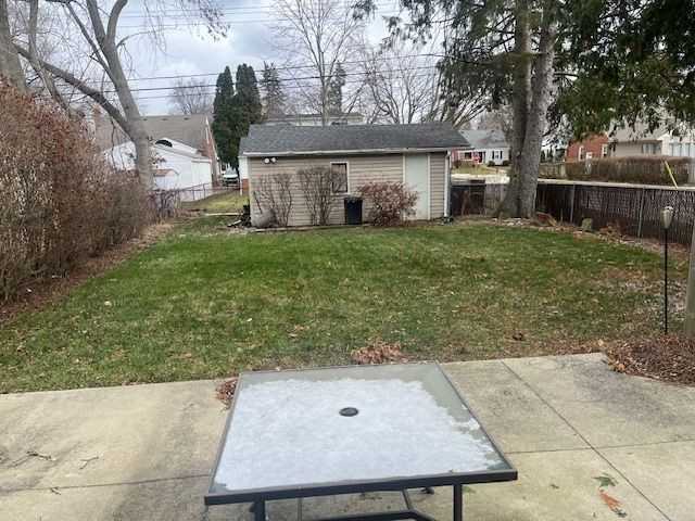 3102 N Altadena Ave - Photo 3 of 4