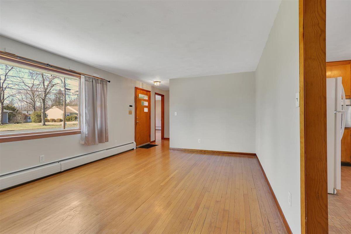 57 Alanby Dr - Photo 2 of 19