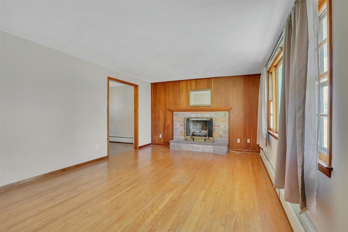 57 Alanby Dr - Photo 3 of 19