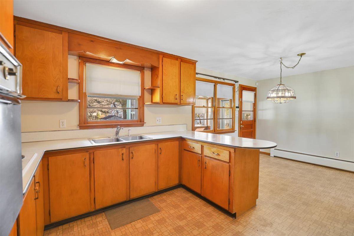 57 Alanby Dr - Photo 5 of 19