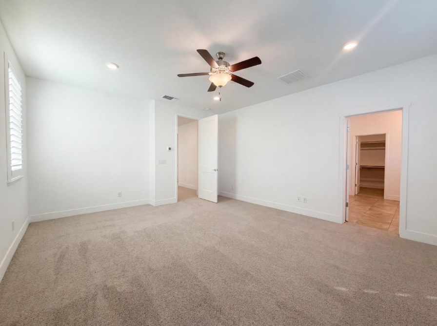 8292 Triplefin Way - Photo 4 of 36