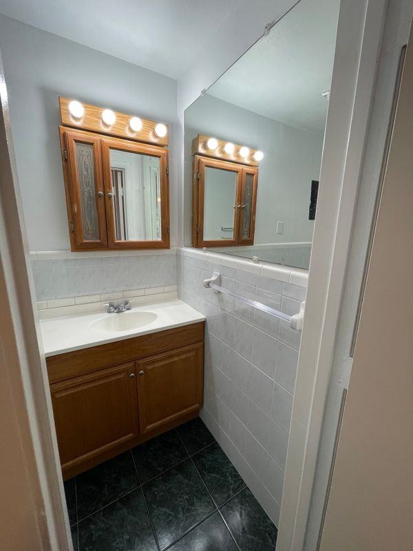 3451 Ne 13th Ave - Photo 5 of 14