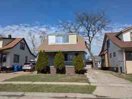 featured image of 7543 Cadillac Ave