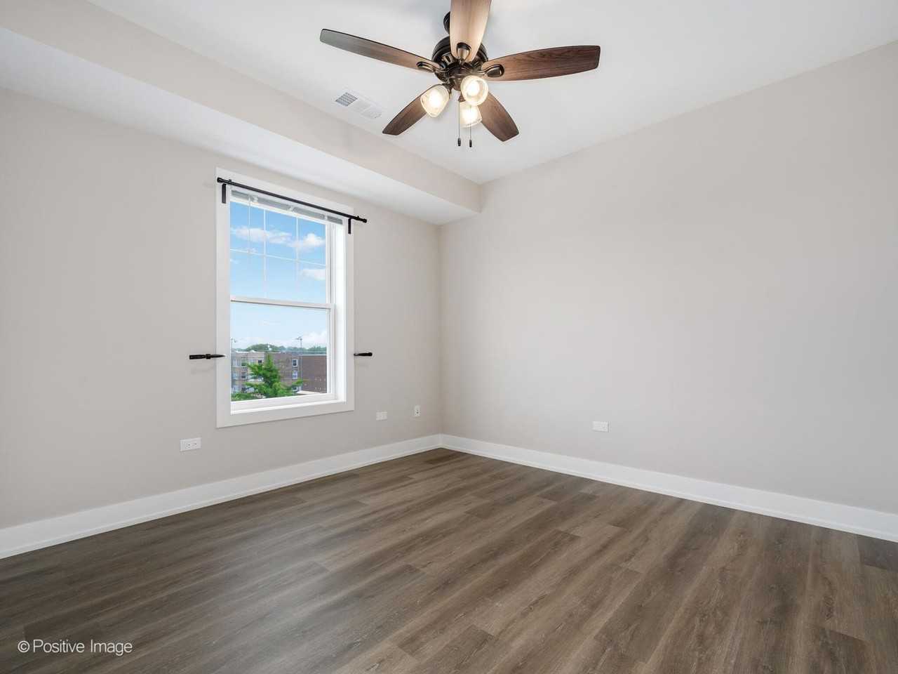 261 Washington Boulevard - Photo 7 of 29