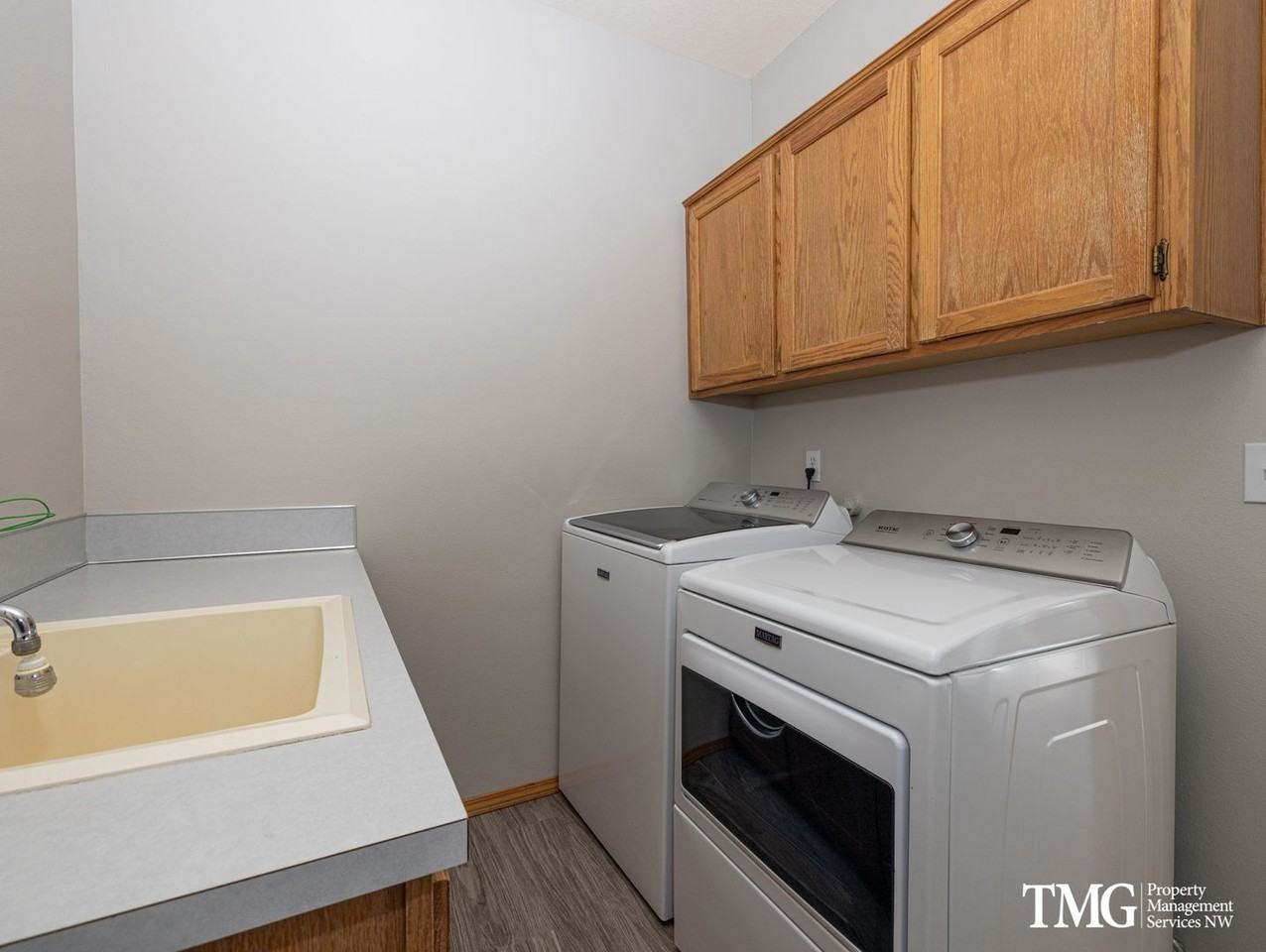 8274 Sw 67th Pl - Photo 7 of 35