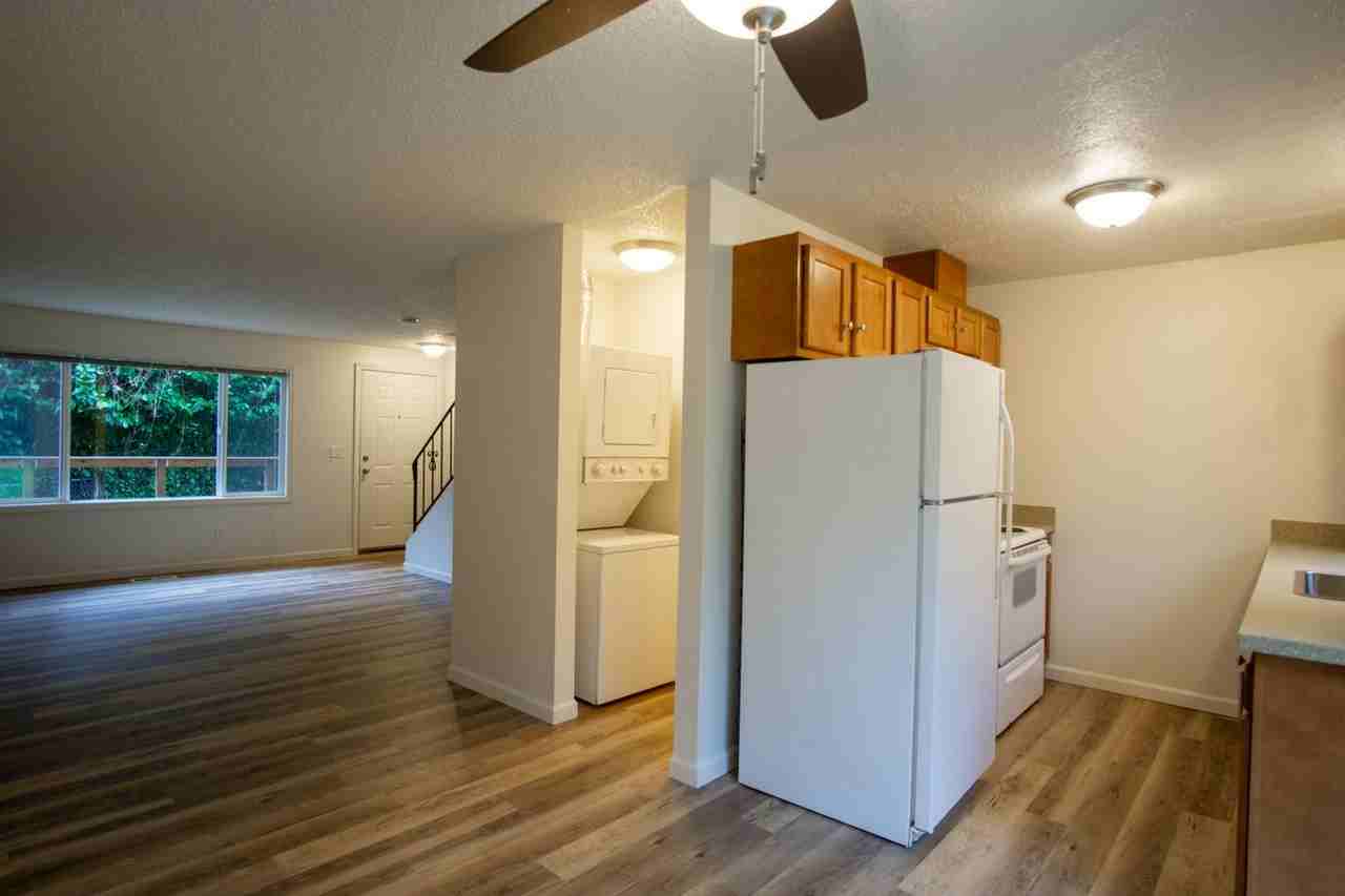 3595 Cedaroak Dr #19 - Photo 3 of 18