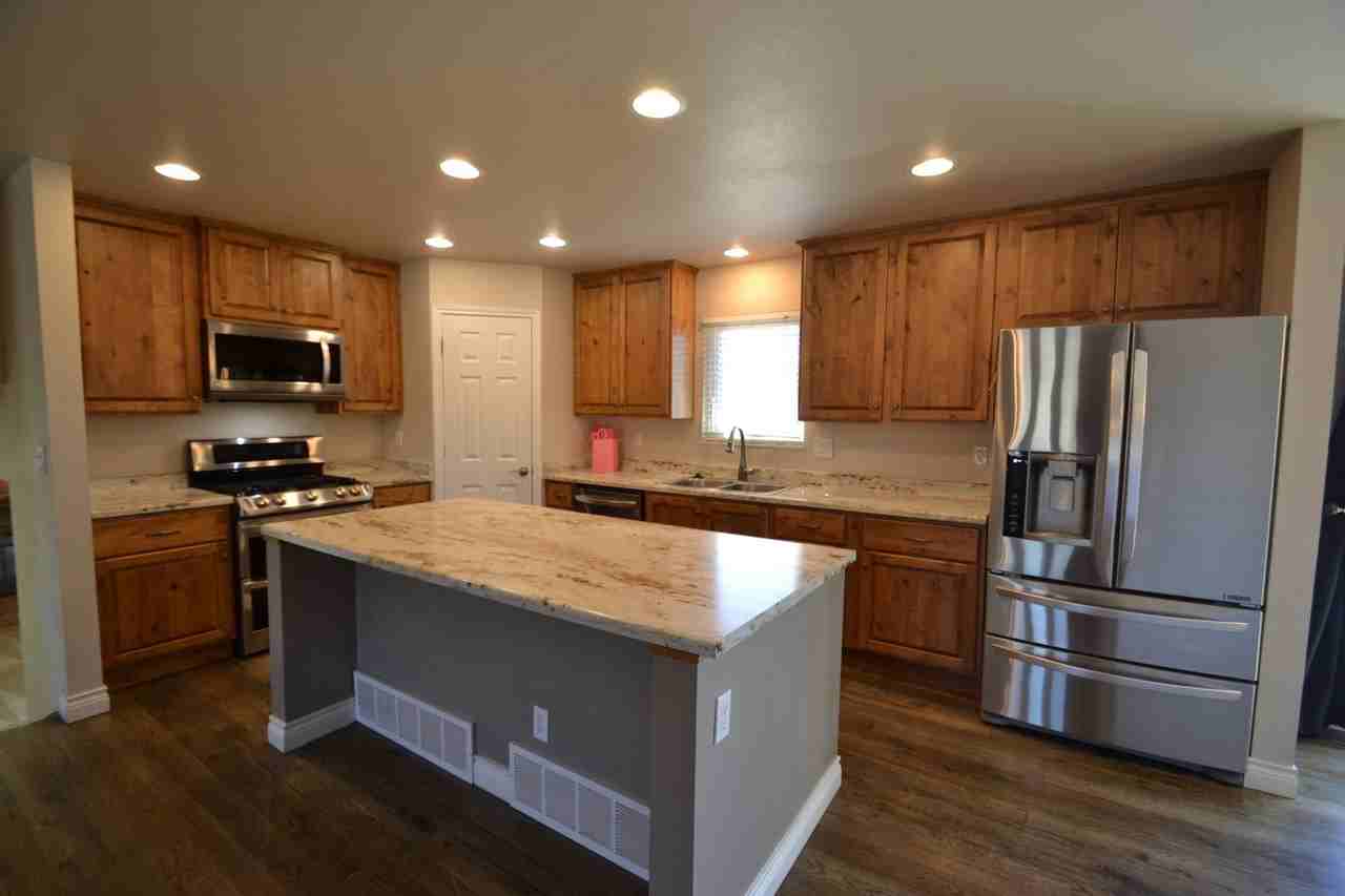 2109 Peacemaker Ter W - Photo 4 of 23