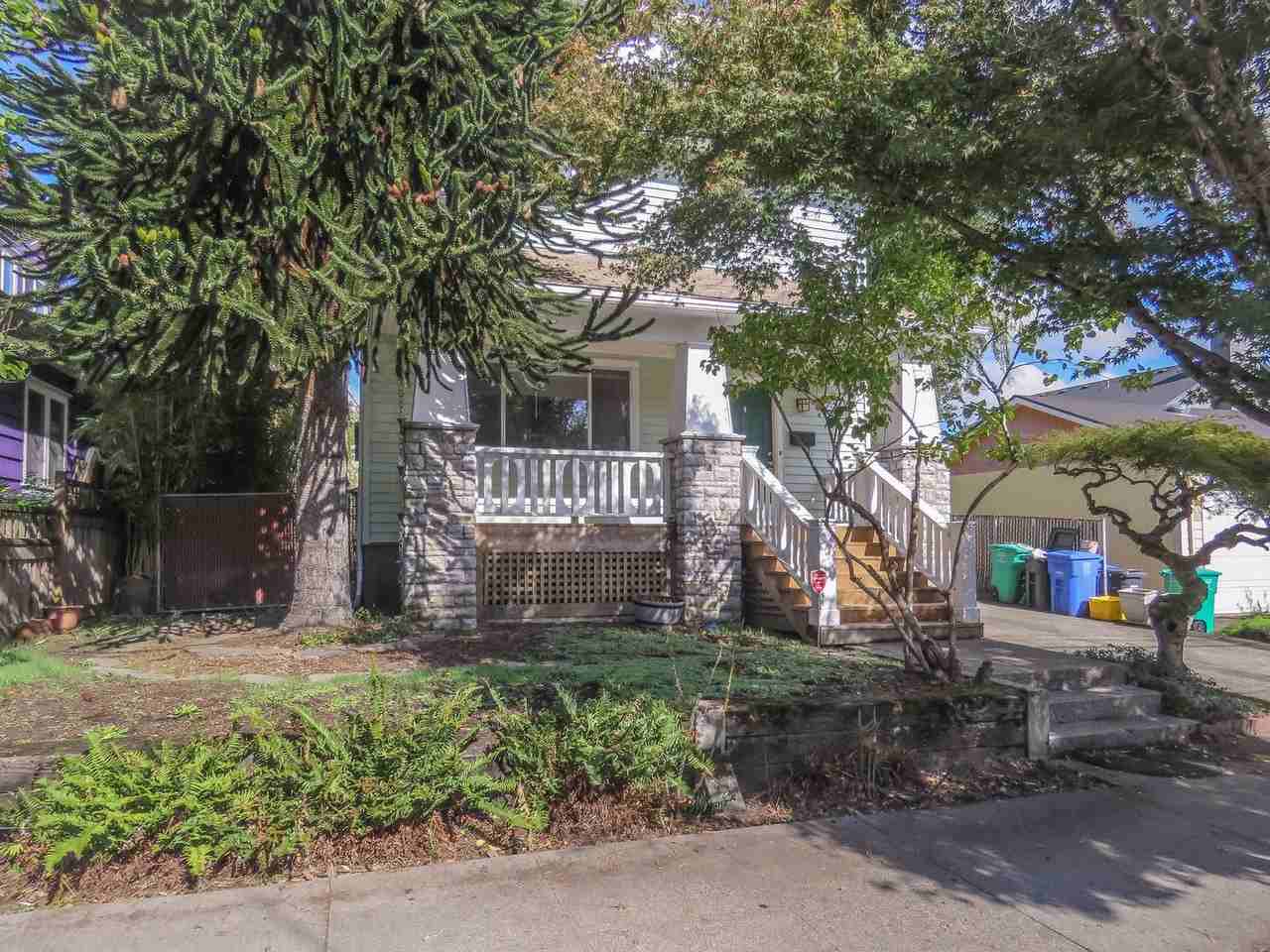 1415 Se Bidwell St - Photo 2 of 32