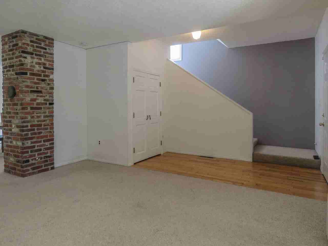 1415 Se Bidwell St - Photo 4 of 32