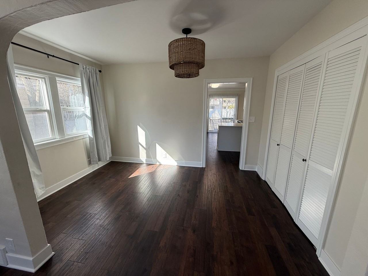 3418 S Grand Blvd - Photo 6 of 35