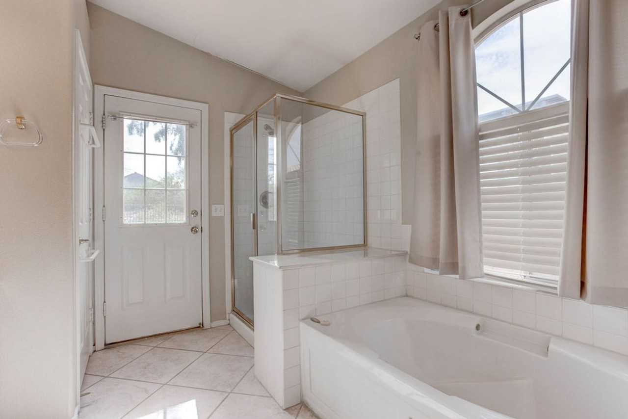 1460 Dragon Rock Dr - Photo 6 of 38