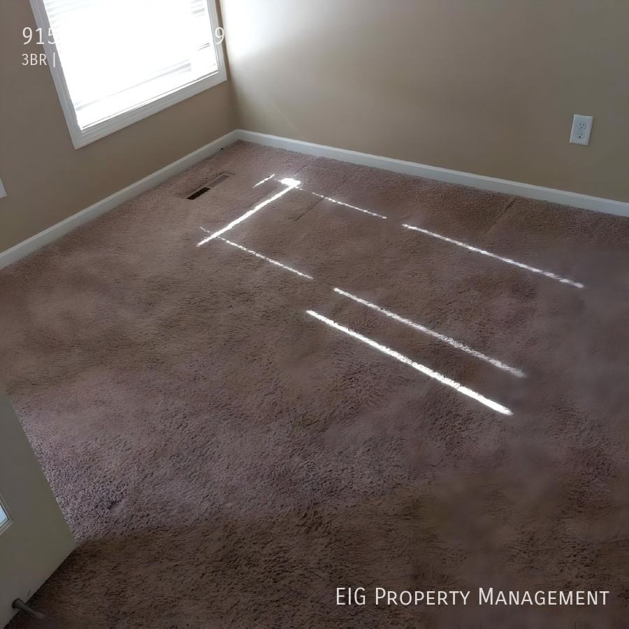 Eagan Gables - Photo 6 of 21
