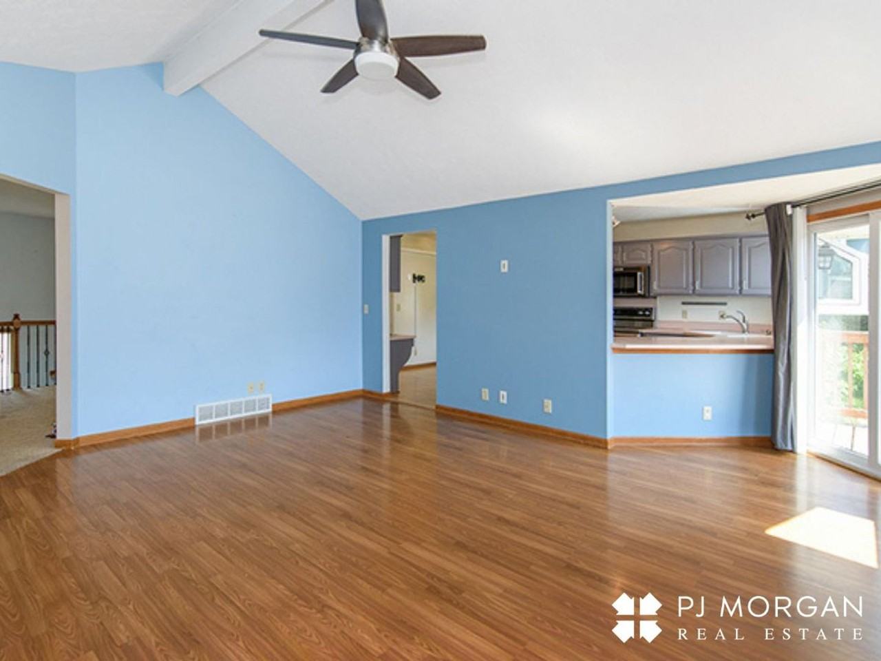 16911 N Cir - Photo 6 of 24