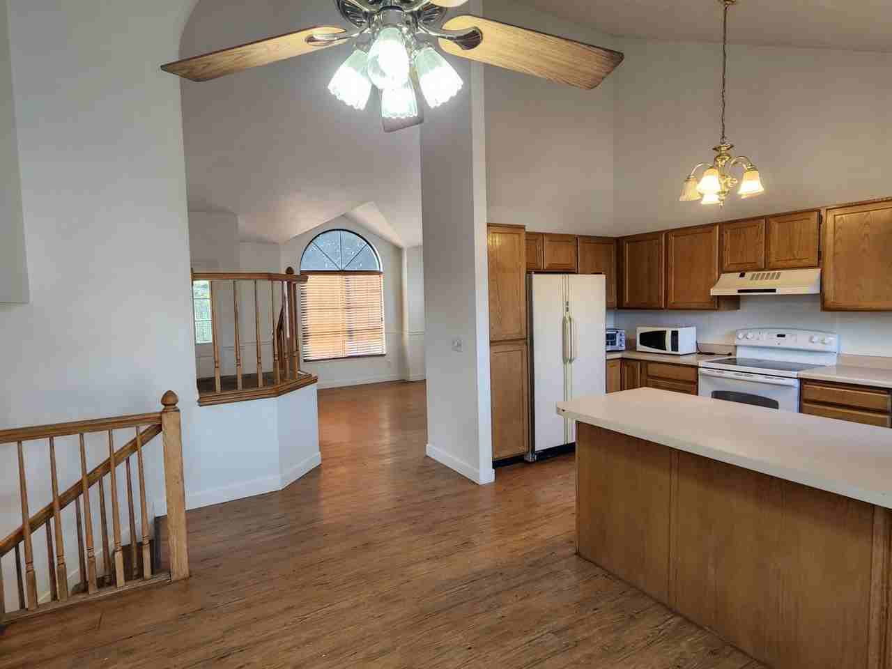 6847 S Beargrass Rd - Photo 3 of 23