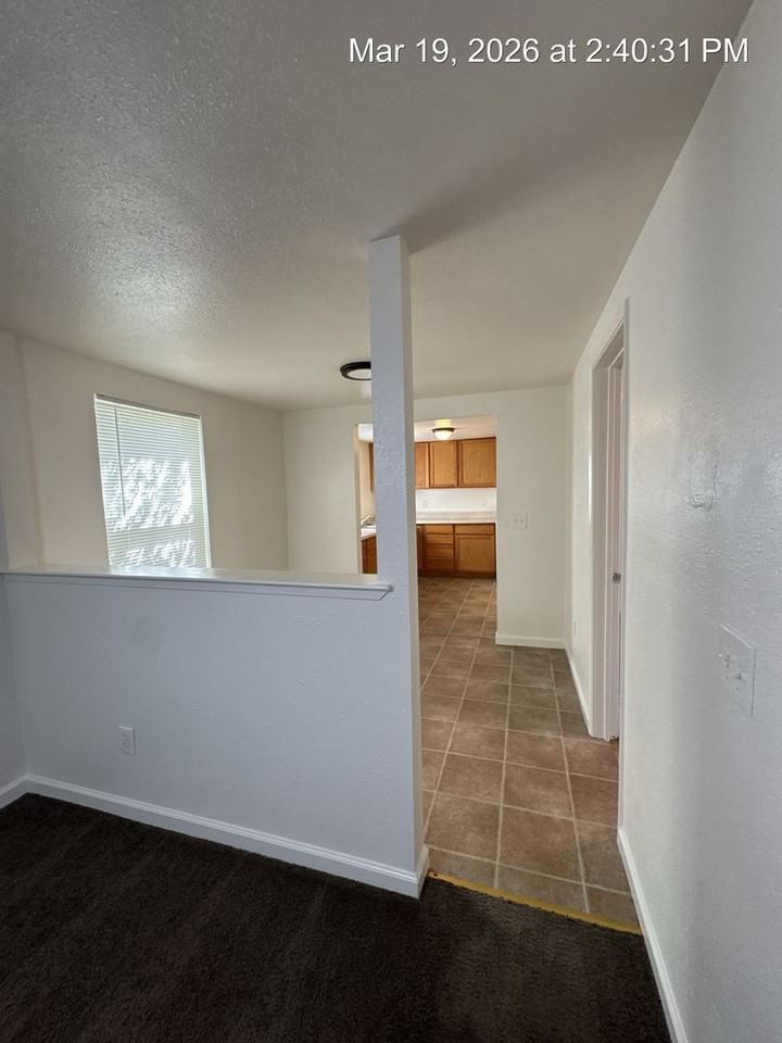 610 Pickerell Ave - Photo 3 of 17