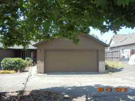 565 Nw Meadows Dr - Photo 1 of 1