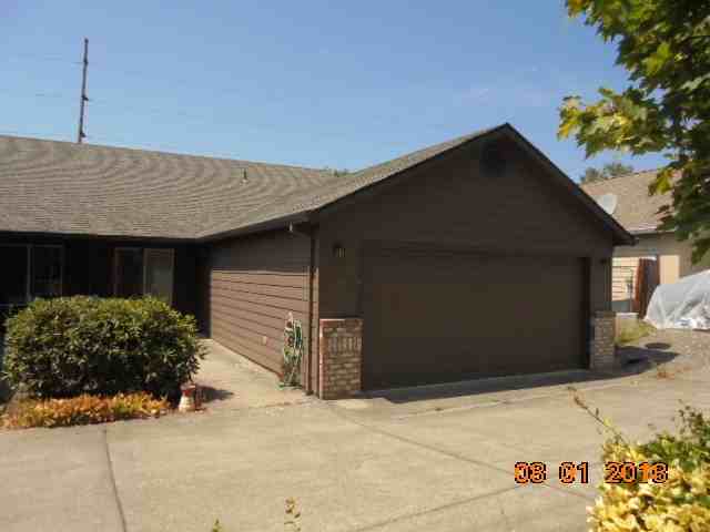 565 Nw Meadows Dr - Photo 2 of 23