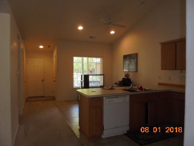 565 Nw Meadows Dr - Photo 3 of 23