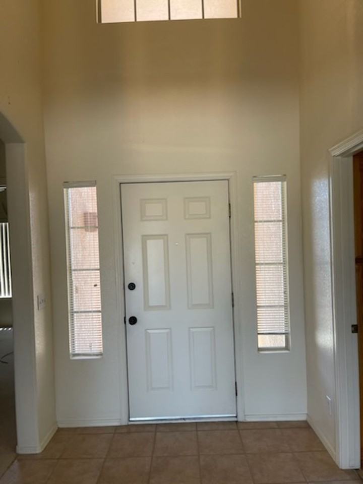 2561 Candlewood Dr - Photo 3 of 24