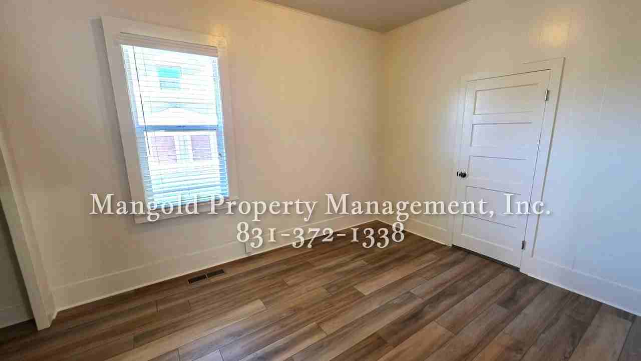 624 Laine St - Photo 3 of 13