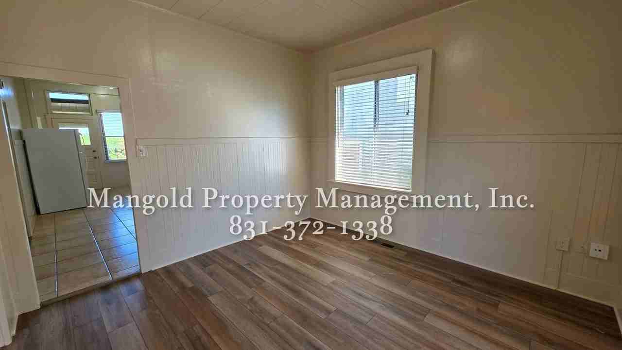 624 Laine St - Photo 5 of 13