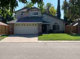 featured image of 5828 Laguna Vale Way