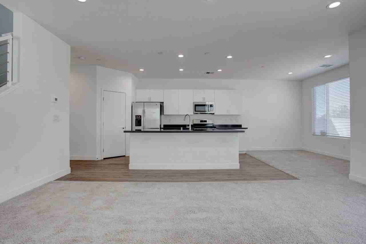 70 Harrison Rose Ct - Photo 4 of 45