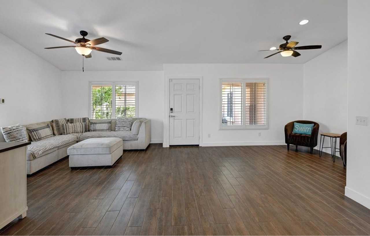 81258 Avenida Esmeralda - Photo 5 of 21