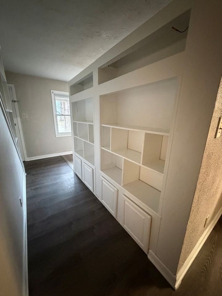 2170 Wichert Dr - Photo 7 of 14