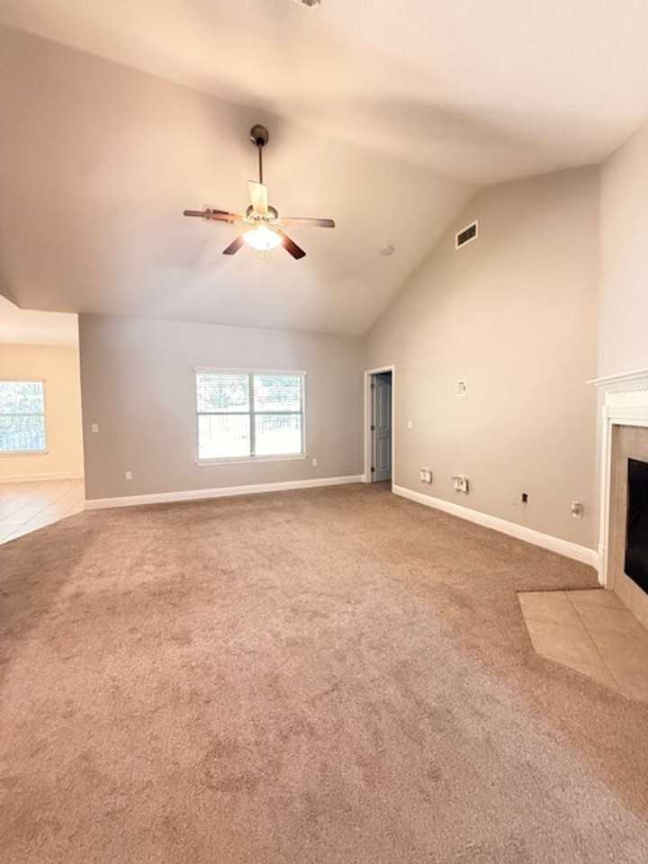 641 Red Fern Rd - Photo 7 of 30