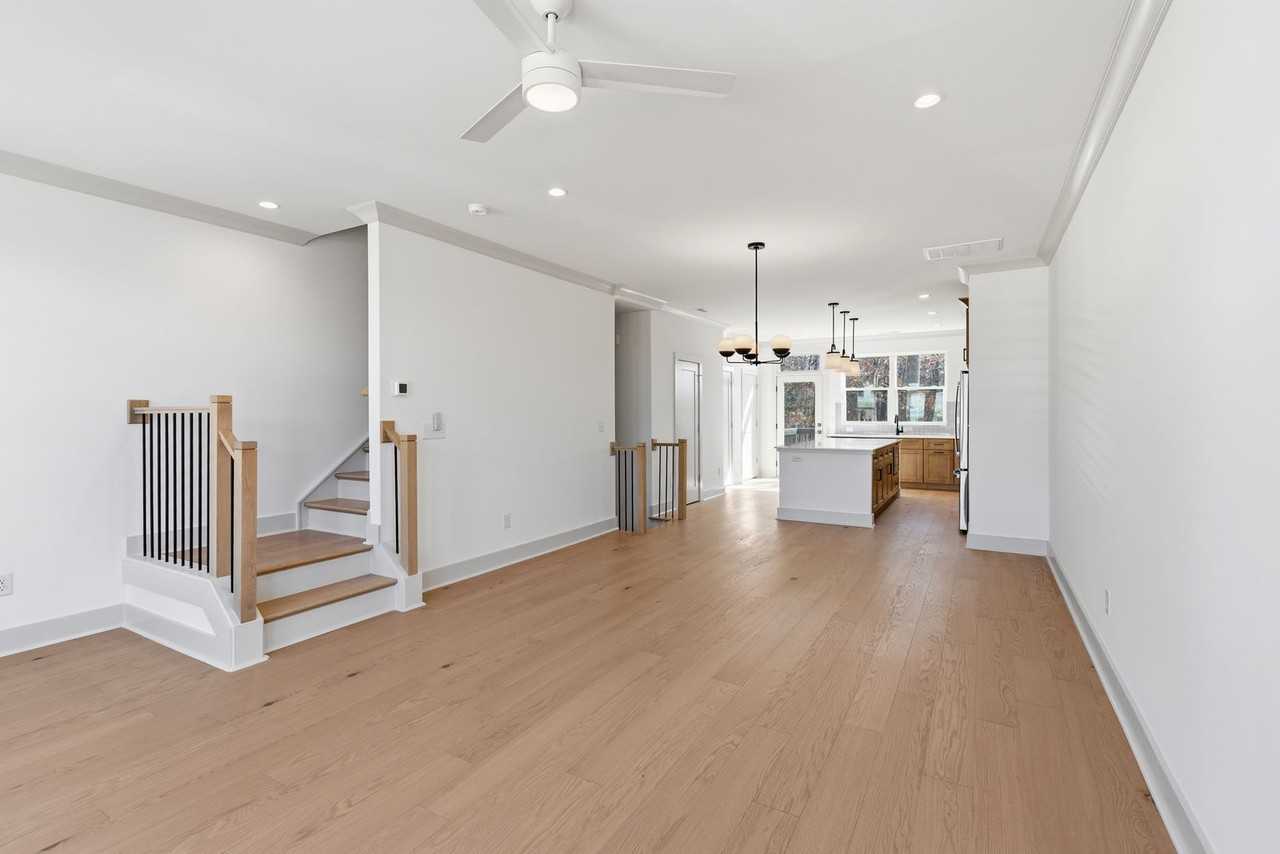 1137 Booth Park Blvd - Photo 7 of 17