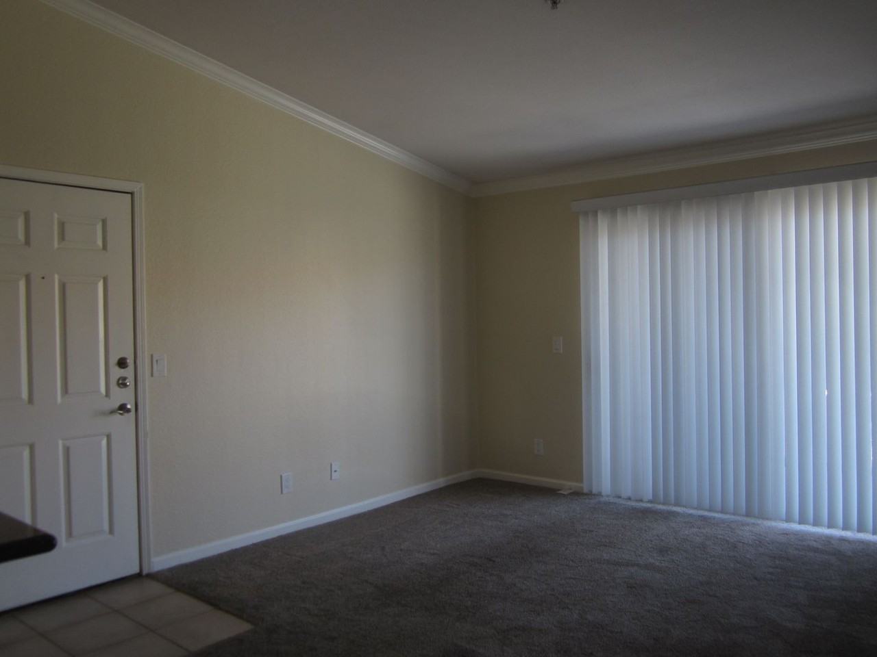 1025 La Terraza Cir - Photo 4 of 32