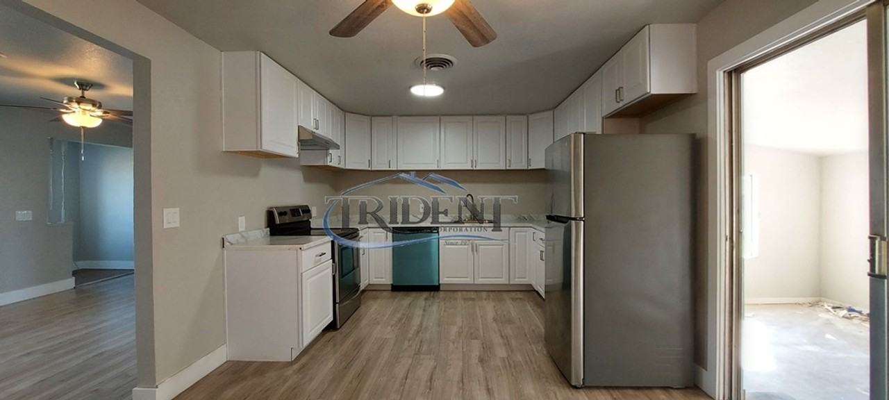 1920 10th Ave - Photo 6 of 22