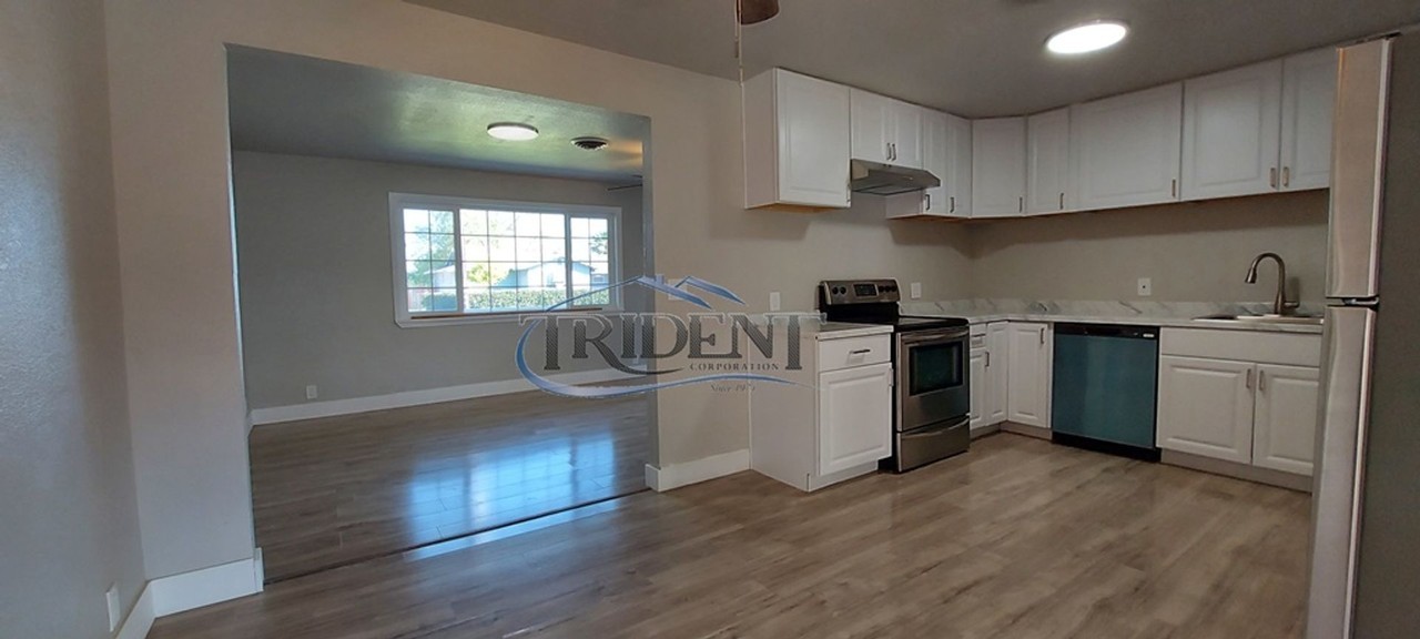 1920 10th Ave - Photo 7 of 22