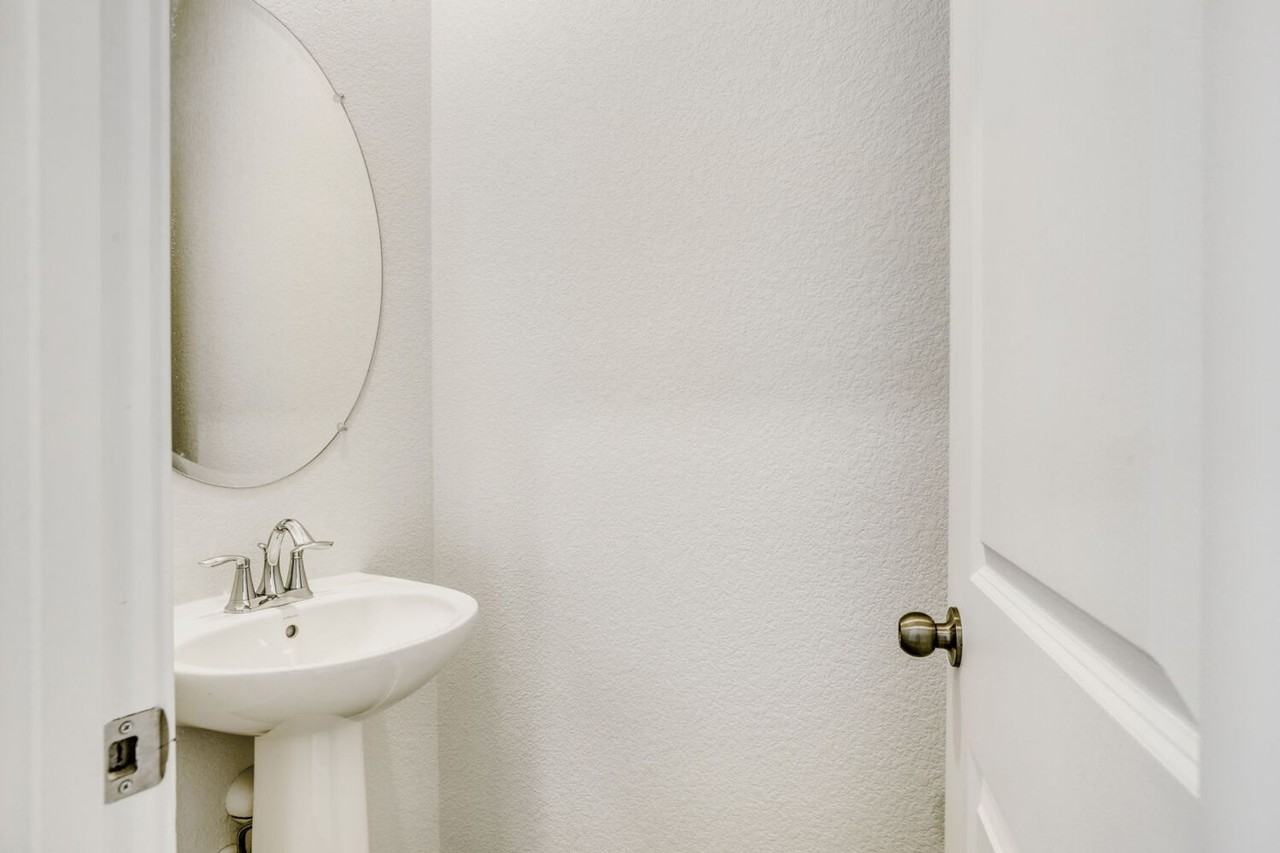 6750 Juniper Dr - Photo 3 of 20