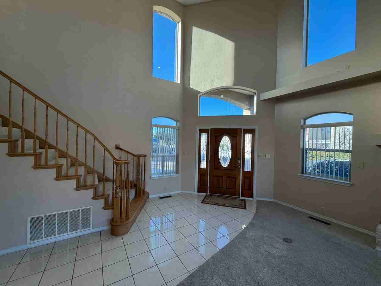 6766 Lazy River Ct Ne - Photo 5 of 42