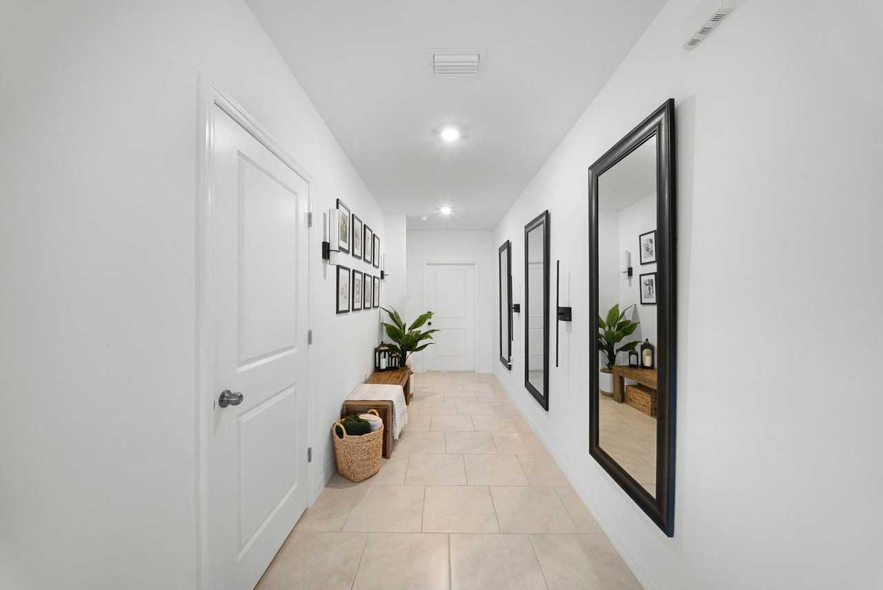 17404 Monte Isola Way - Photo 3 of 34