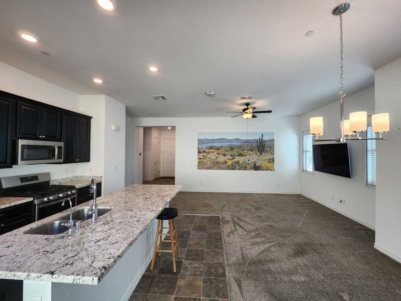 217 Bennett Pointe Ave - Photo 6 of 46