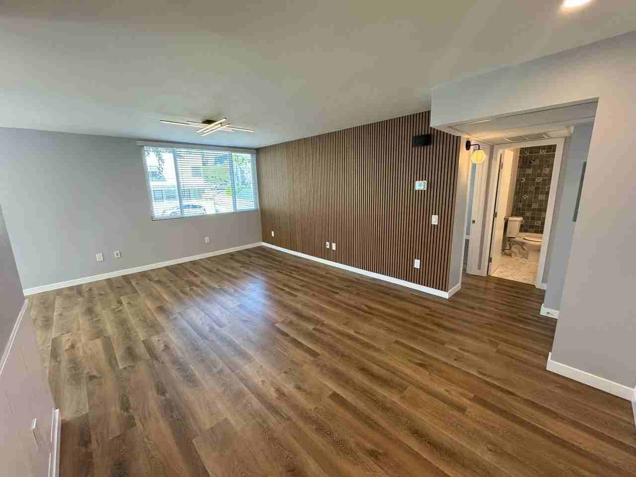 1907 Robinson Ave #101 - Photo 5 of 19